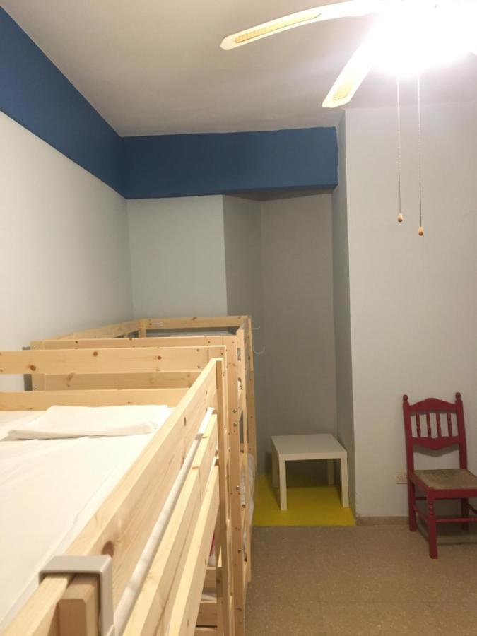 Past Or Trail Hostel Ларнака Екстериор снимка