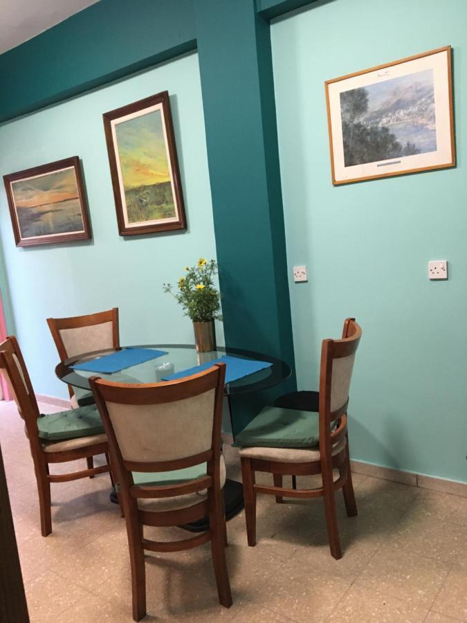 Past Or Trail Hostel Ларнака Екстериор снимка